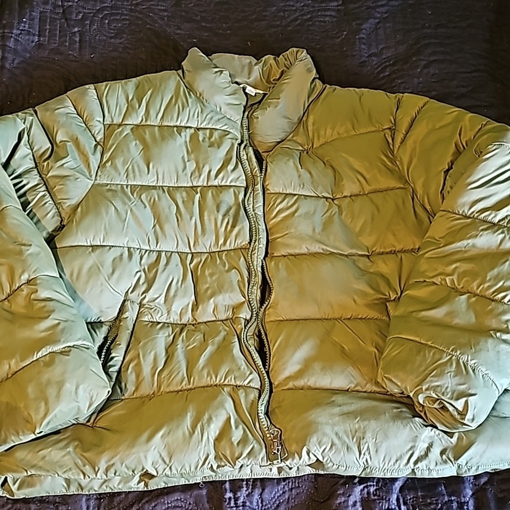 Green puffer jacket time and‎ tru